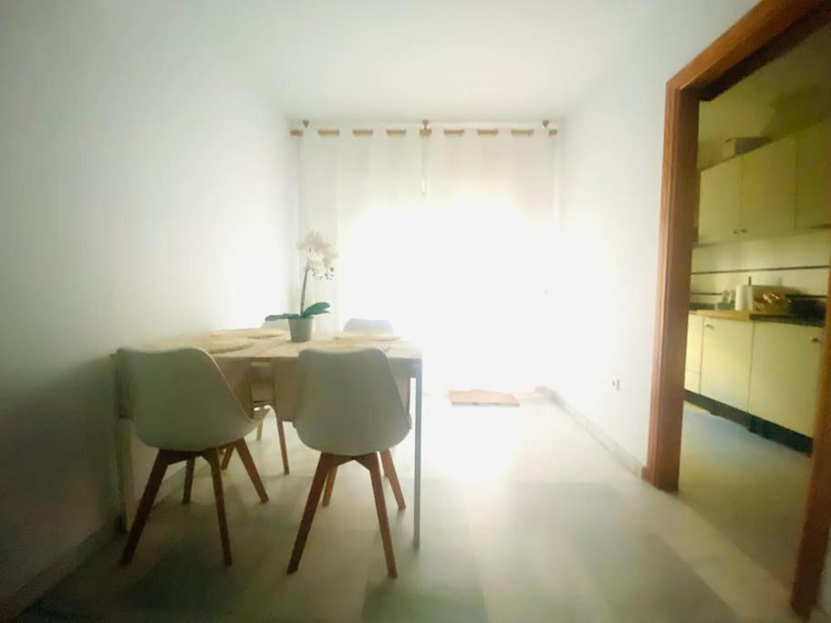 Apartamento De Dos Dormitorios En Almeria. Eksteriør bilde