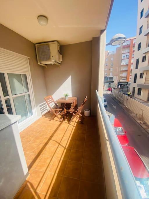 Apartamento De Dos Dormitorios En Almeria. Eksteriør bilde