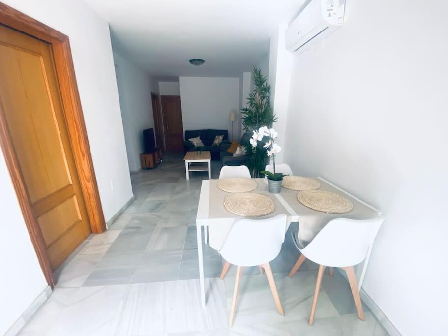 Apartamento De Dos Dormitorios En Almeria. Eksteriør bilde